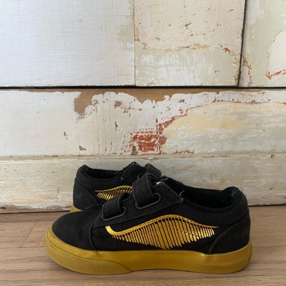 Barely worn toddler Harry Potter Vans - Picture 2 of 6
